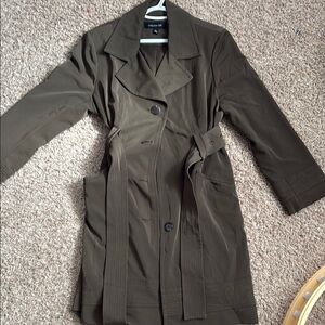 Jones New York Green Trench Coat Timeless Double-Breasted Design